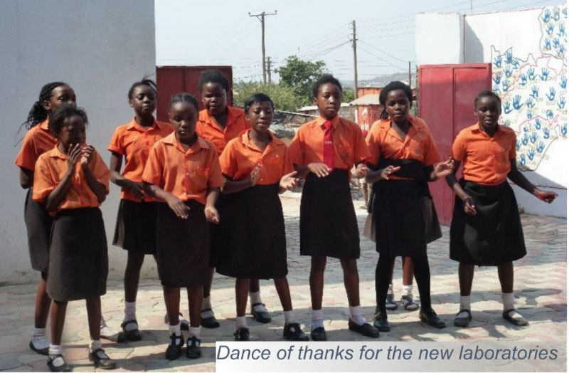 Dance of thanks for the new science block Dance of thanks for the new science block